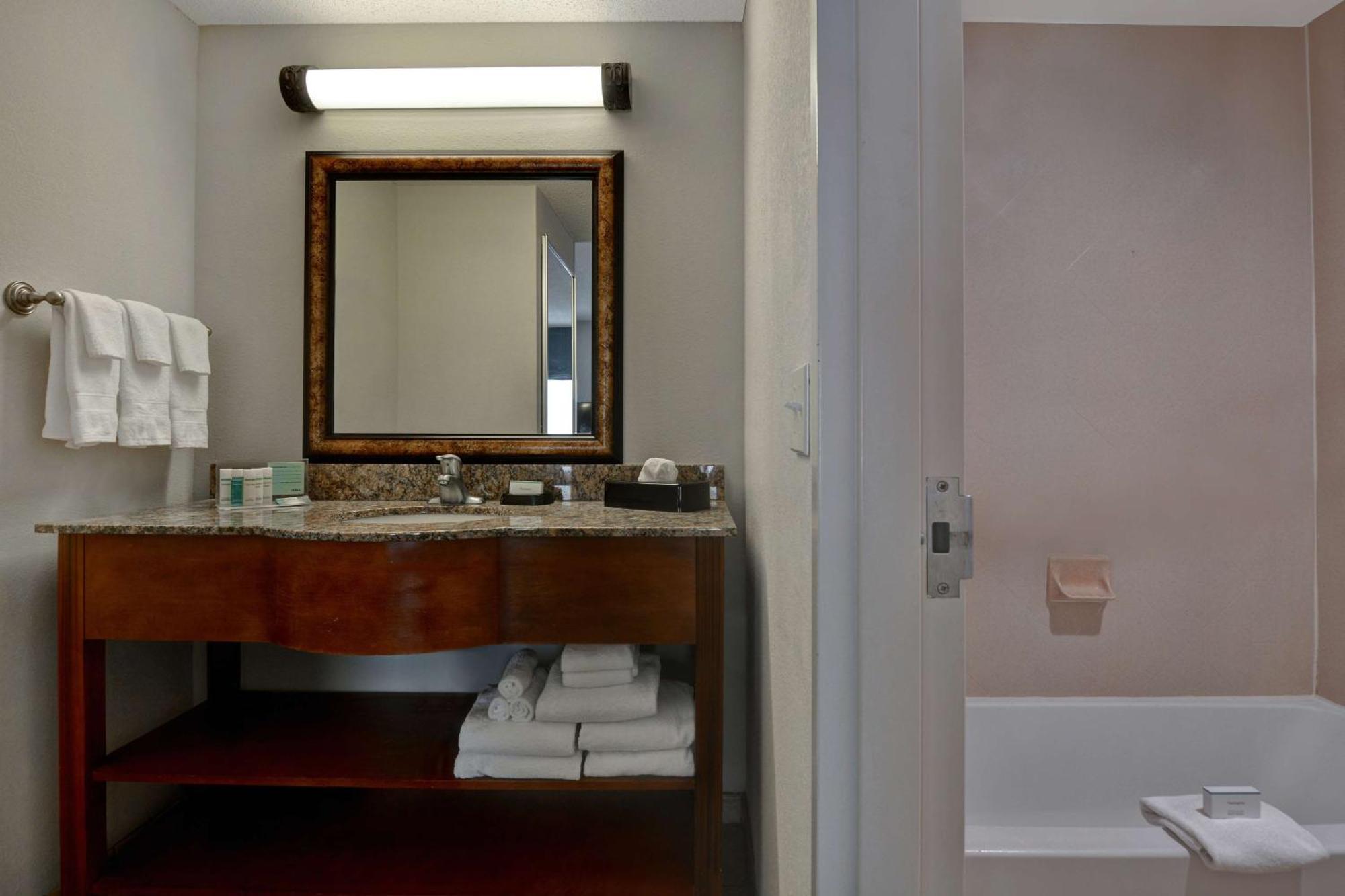 Hampton Inn & Suites Birmingham-Hoover-Galleria Dış mekan fotoğraf
